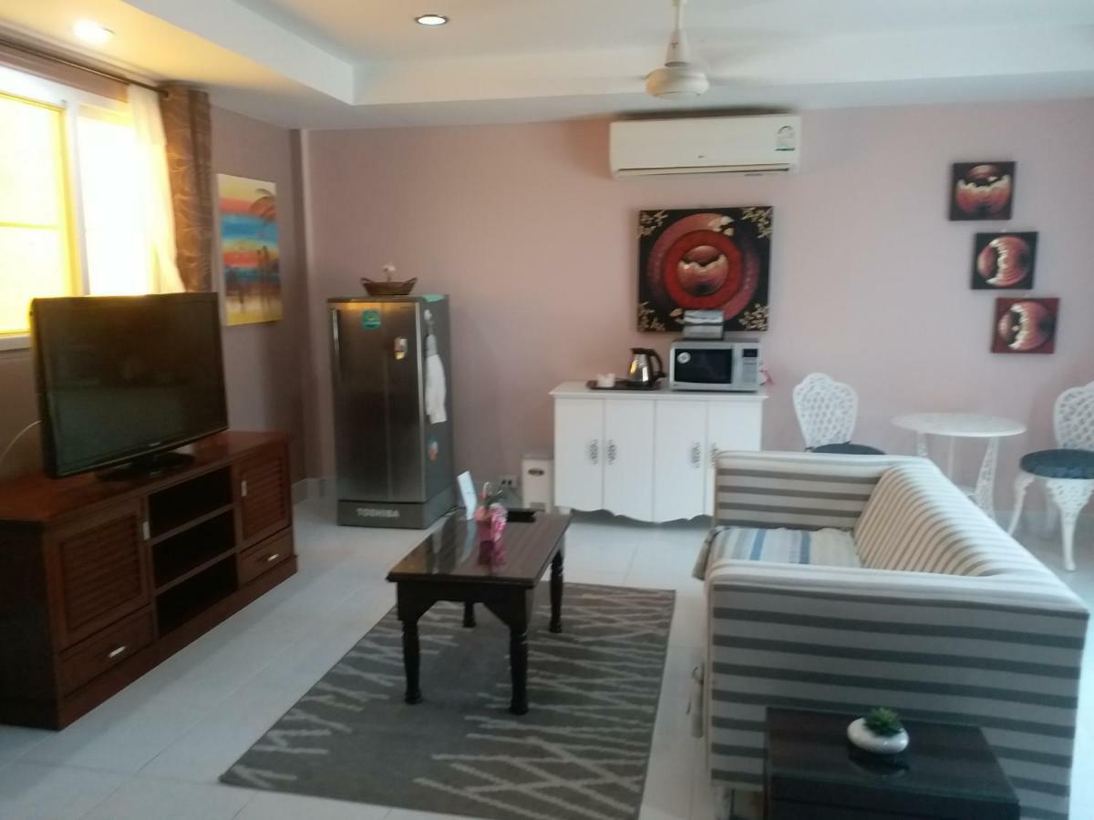 Residence Chez Nous Phuket Rawai Екстериор снимка